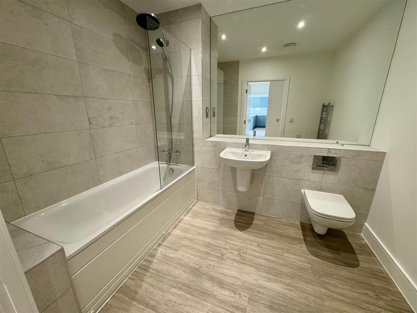 2 Bedroom Apartment